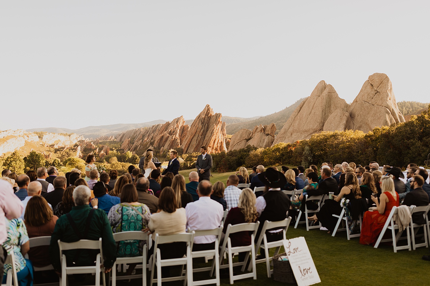 Colorado Wedding | Arrowhead Golf Course | Mountain Ceremony | Cassie Madden Photography